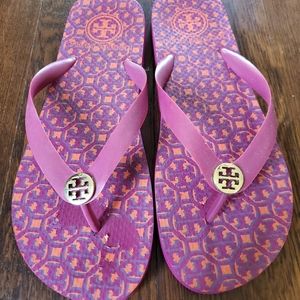 tory burch purple flip flops